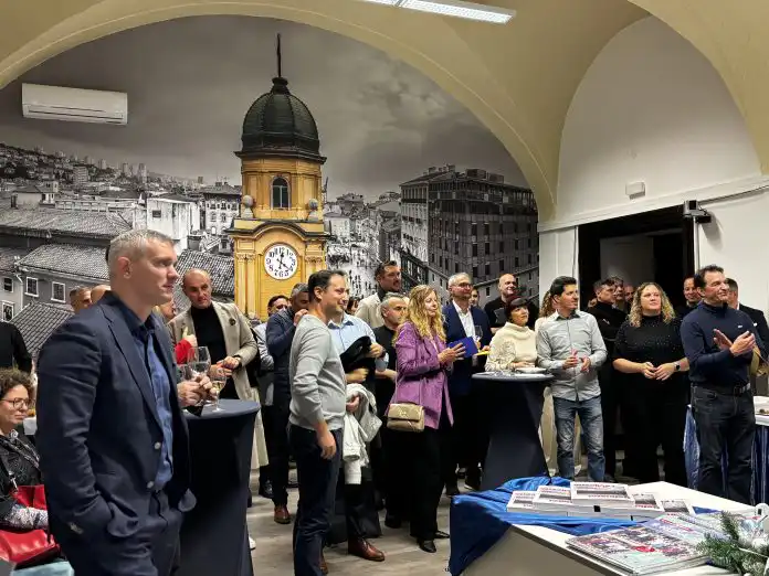 Poslovni klub PartneRi podrška je poduzetnicima. Poslovni klub PartneRi podrška je poduzetnicima.