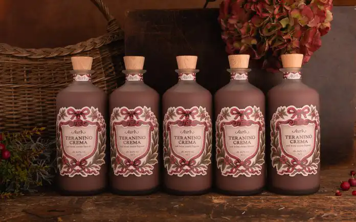 Kultni Teranino destilerije Aura dobio je kremasto izdanje. Kultni Teranino destilerije Aura dobio je kremasto izdanje.