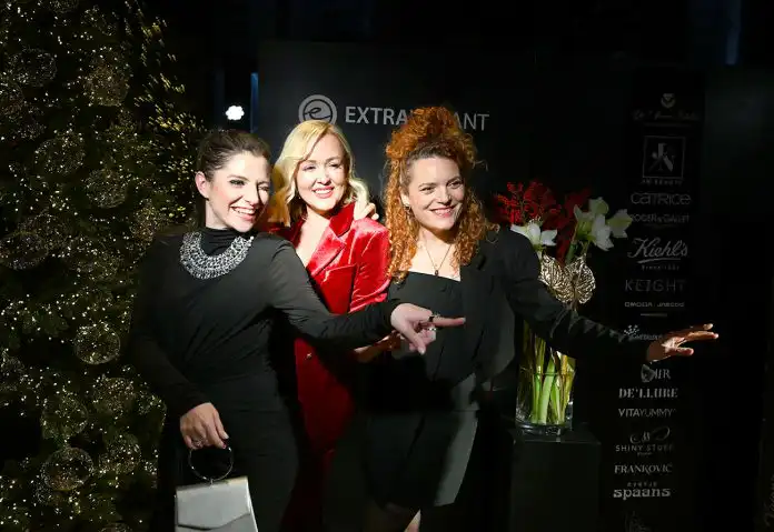 Extravagant proslavio uspješnu godinu. Extravagant proslavio uspješnu godinu.