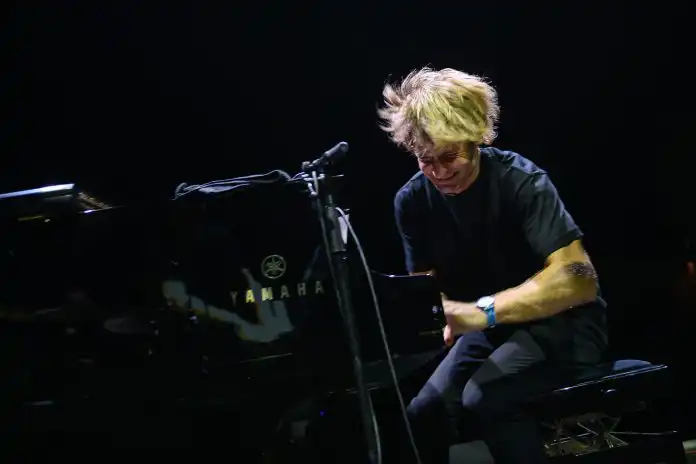 Zvjezdan Ružić prvi put samostalno u Velikoj dvorani Vatroslava Lisinskog Zvjezdan Ružić prvi put samostalno u Velikoj dvorani Vatroslava Lisinskog