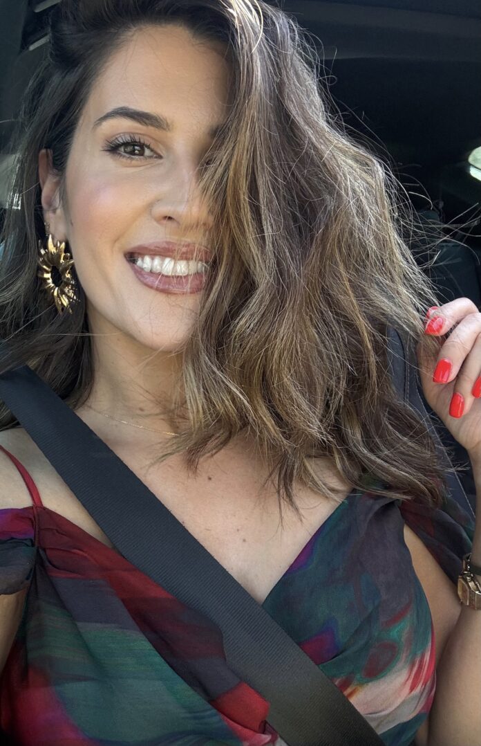 Beauty talk by Slađana Ostić: ”Ne radim veliku razliku između dnevnog i večernjeg make-upa” Beauty talk by Slađana Ostić: ”Ne radim veliku razliku između dnevnog i večernjeg make-upa”