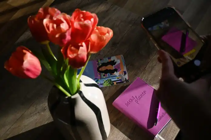 Planer bez kojeg naša novinarka Isabella ne započinje dan. Planer bez kojeg naša novinarka Isabella ne započinje dan.