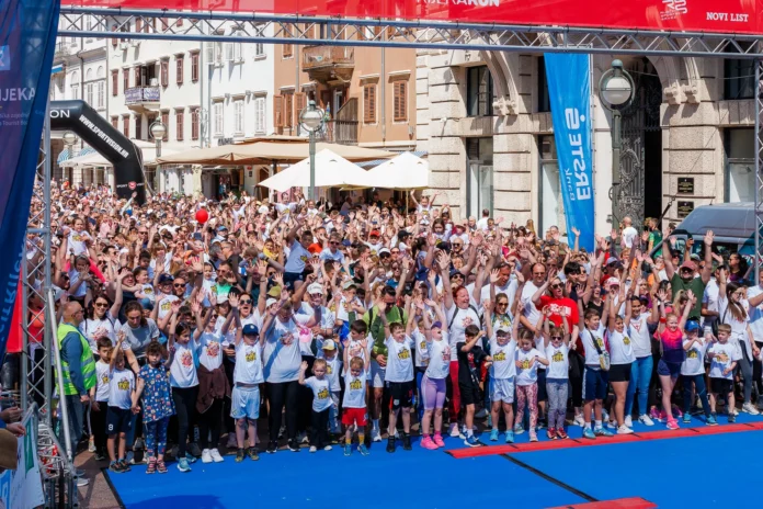 Homo si teć – Grad koji trči i zajedništvo koje se prelijeva ulicama Rijeke. Homo si teć – Grad koji trči i zajedništvo koje se prelijeva ulicama Rijeke.