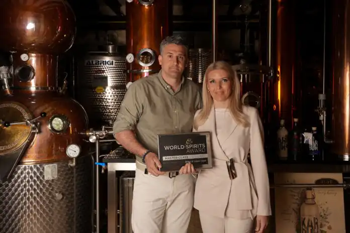 Aura: Svjetsko priznanje istarske obiteljske destilerije Aura: Svjetsko priznanje istarske obiteljske destilerije