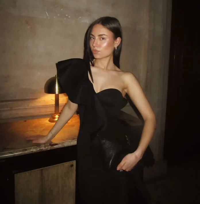 Naša Sofya Kotava je posjetila Pariz i otkrila zašto se planira vratiti! Naša Sofya Kotava je posjetila Pariz i otkrila zašto se planira vratiti!