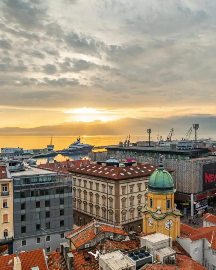 Zoran Bakić donosi prekrasne fotografije našega grada. Zoran Bakić donosi prekrasne fotografije našega grada.