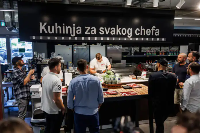 Uskoro se otvara Pavil1on Gastroteka! Uskoro se otvara Pavil1on Gastroteka!