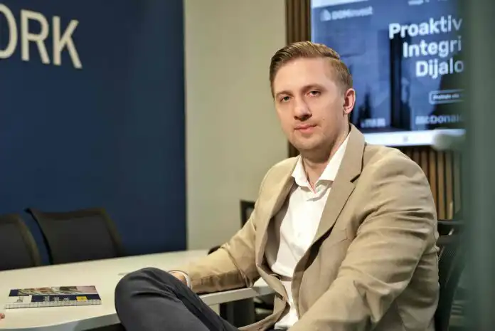 Mislite da ste sigurni u novogradnji? Građevinski inženjer otkriva zašto novi krovovi i fasade lete kao papir Mislite da ste sigurni u novogradnji? Građevinski inženjer otkriva zašto novi krovovi i fasade lete kao papir
