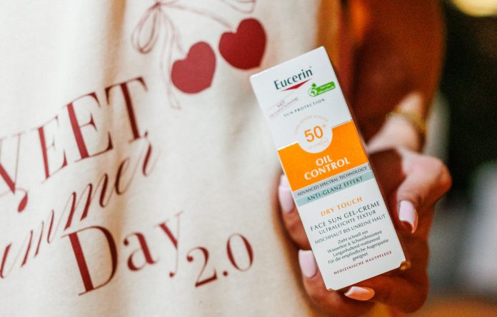 Eucerin SUN Oil Control je doista odličan odabir za ljetne dane. Eucerin SUN Oil Control je doista odličan odabir za ljetne dane.