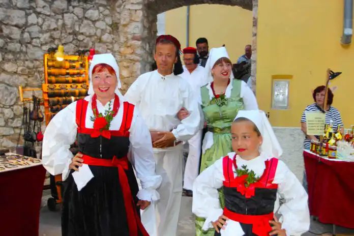 Okolotorno: posebna manifestacija u Novom Vinodolskom Okolotorno: posebna manifestacija u Novom Vinodolskom