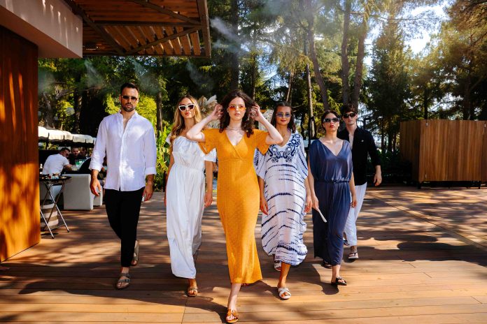 Purobeach Poreč definitivno je mjesto koje ovoga ljeta vrijedi posjetiti. Purobeach Poreč definitivno je mjesto koje ovoga ljeta vrijedi posjetiti.
