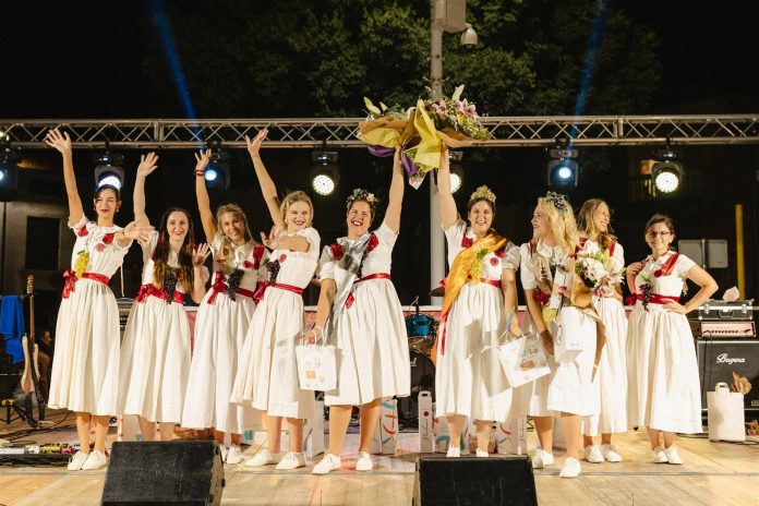 Novi Vinodolski u znaku Ružice Vinodola. Očekuje vas tri dana tradicije, vina i zabave Novi Vinodolski u znaku Ružice Vinodola. Očekuje vas tri dana tradicije, vina i zabave