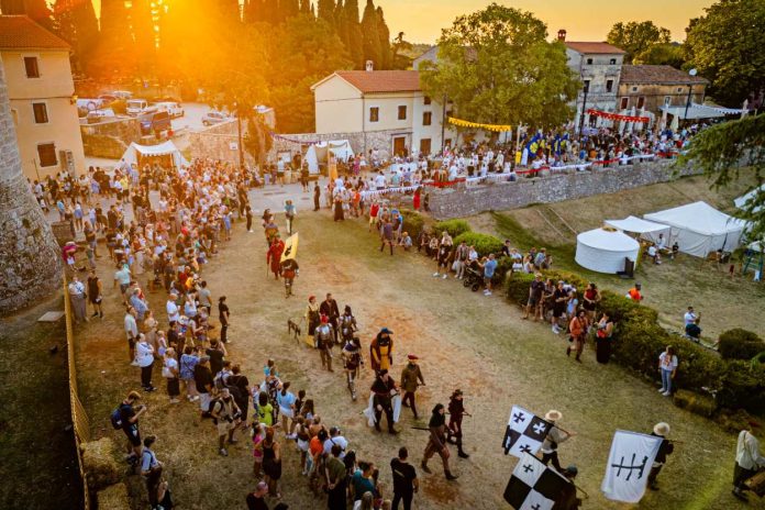 Svetvinčenat ima posebno događanje. Svetvinčenat ima posebno događanje.