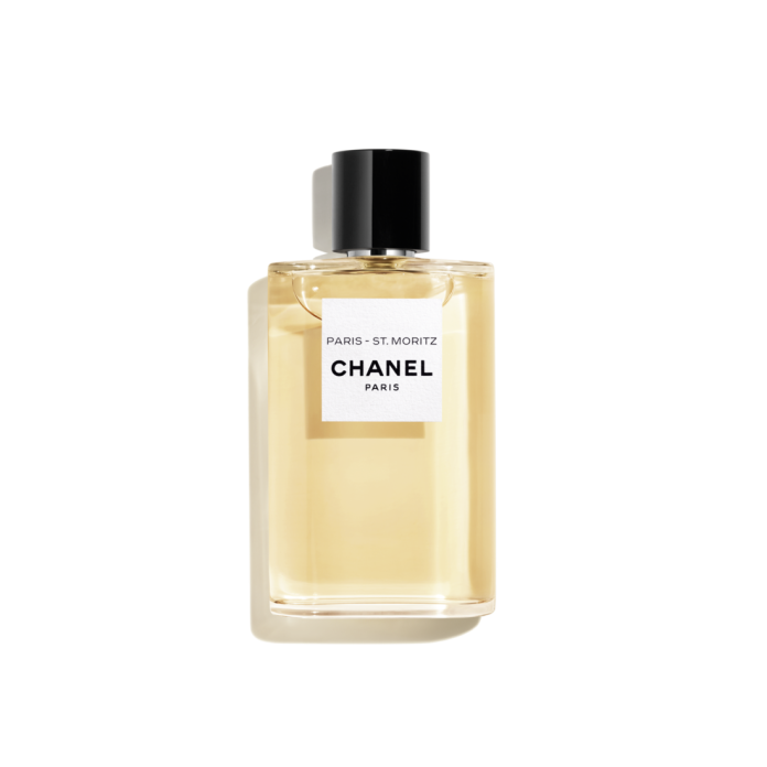 CHANEL PARIS – ST. MORITZ novi je parfem koji otkriva topliju stranu zime. CHANEL PARIS – ST. MORITZ novi je parfem koji otkriva topliju stranu zime.